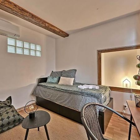 La Bulle - Parking Gratuit En Souterrain - 2 Mins Du Palais Des Papes - Clim Ac - Wifi Apartment Avignon Exterior photo