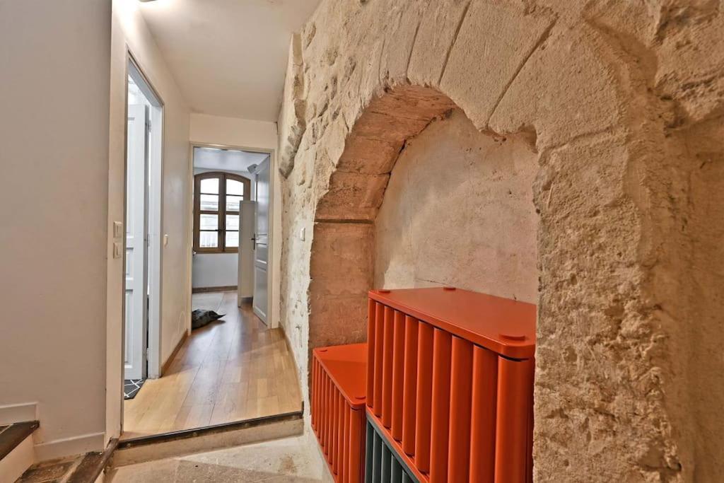 La Bulle - Parking Gratuit En Souterrain - 2 Mins Du Palais Des Papes - Clim Ac - Wifi Apartment Avignon Exterior photo